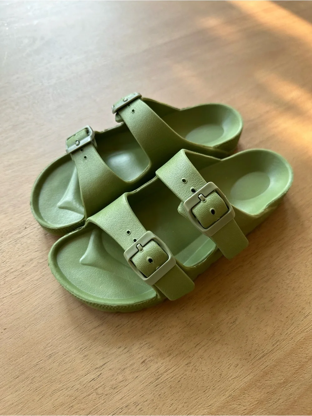 Double-Buckle Slide Sandals Size 2–3 Big Kid, Green